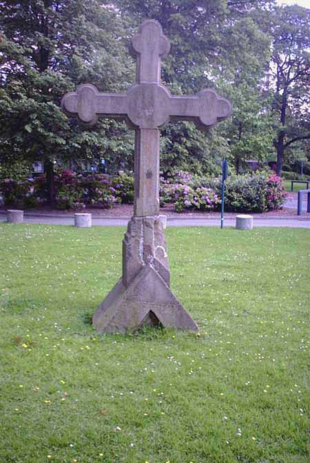 Giebelkreuz der Mutterhauskirche