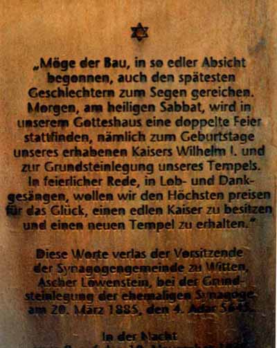 Synagogendenkmal mit Inschrift
